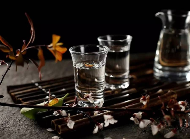 真臺(tái)酒